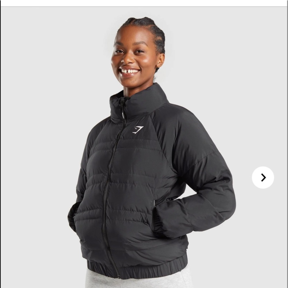 Gym shark Puffer